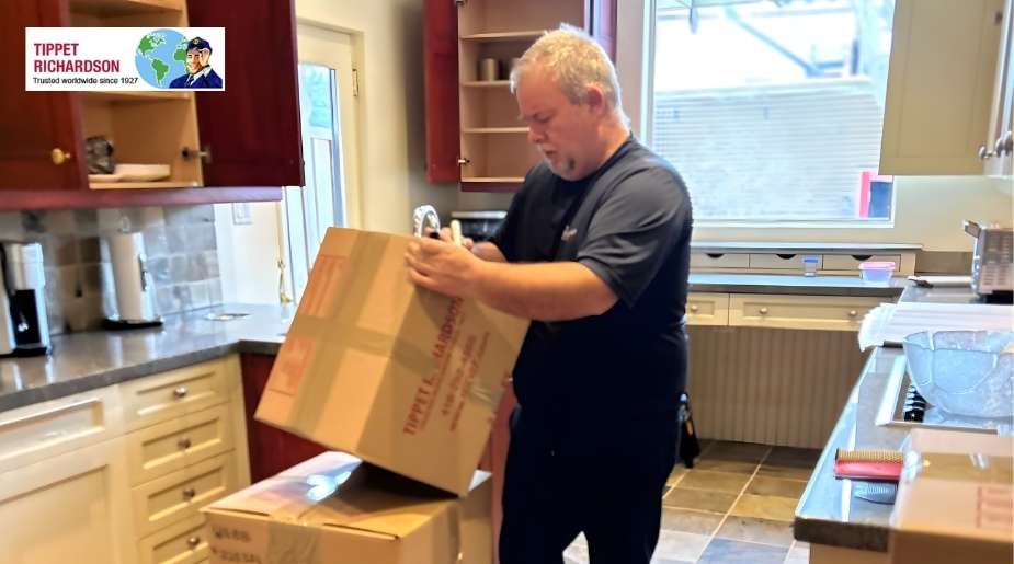 White Glove Moving - Tippet Richardson